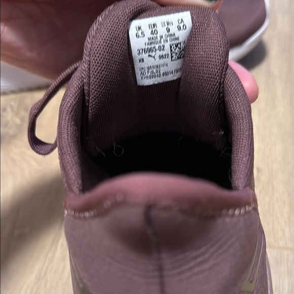 Puma Sneakers Size 9 - Picture 4 of 5